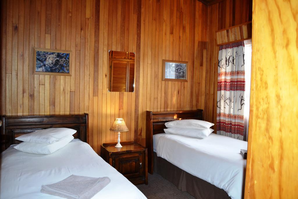 Log Cabin & Settlers Village Graskop Dış mekan fotoğraf
