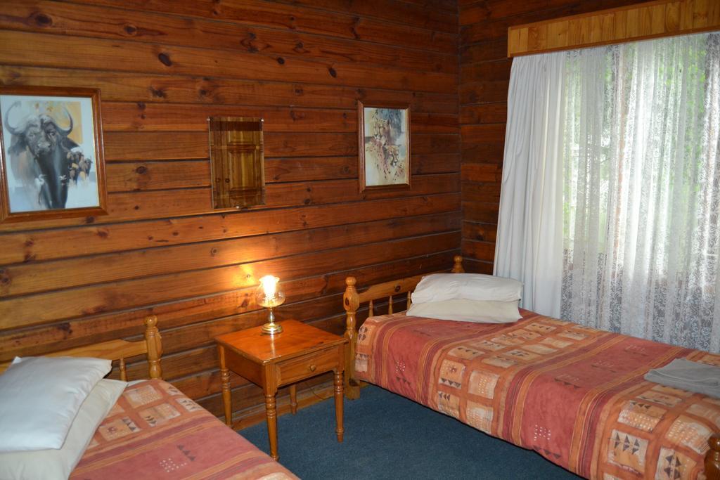 Log Cabin & Settlers Village Graskop Dış mekan fotoğraf